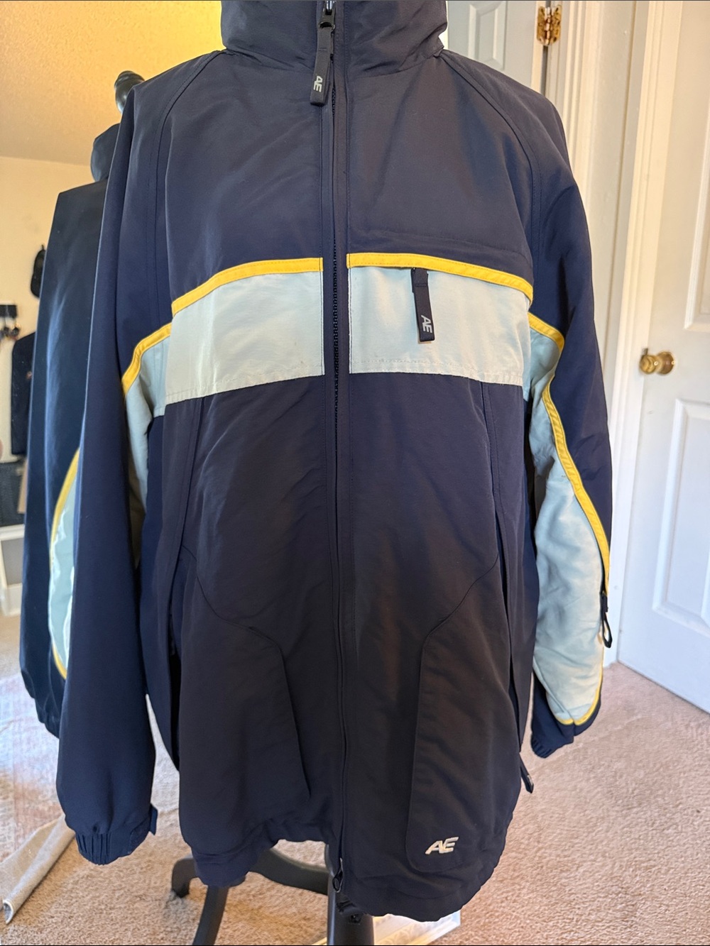 Vintage American Eagle Outfitters Navy Blue Jacket with Light Gray and Yellow